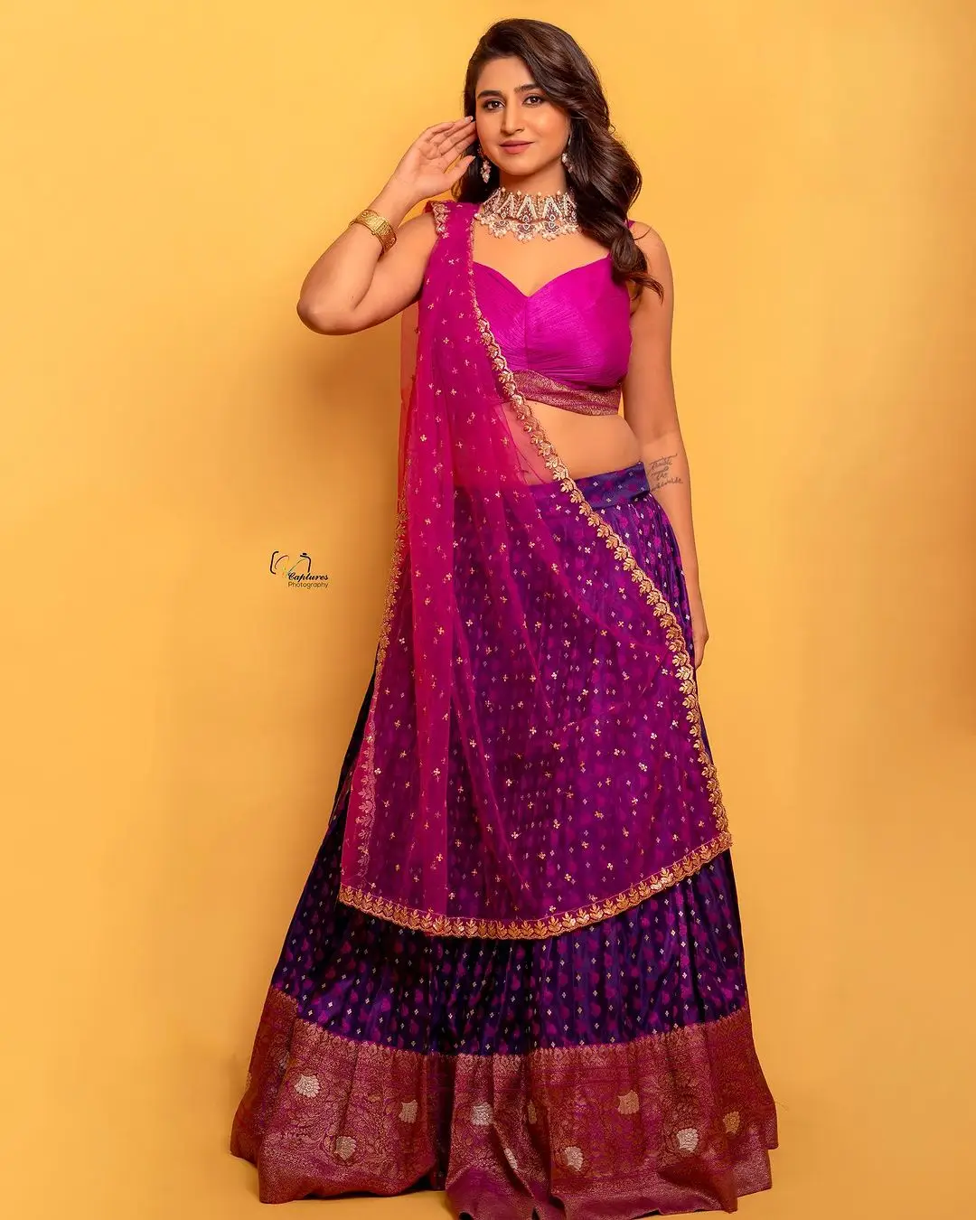 VARSHINI SOUNDERAJAN IN BLUE LEHENGA VONI PINK CHOLI 2